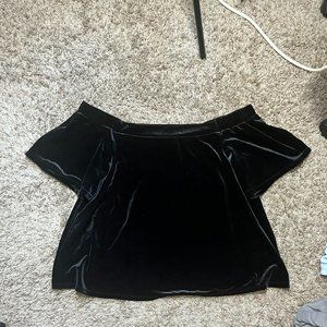 off shoulder velvet top (new)